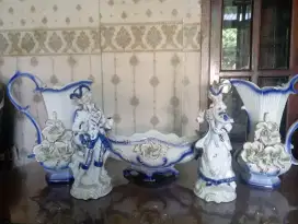 Pajangan satu set warna biru
