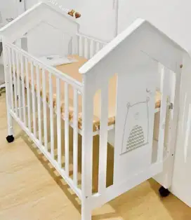 Baby box little equi House 4 ways