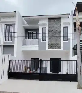 Araya ‼️Jual Rumah Dekat Puri Galaxy,Pakuwon City,Wisma Mukti