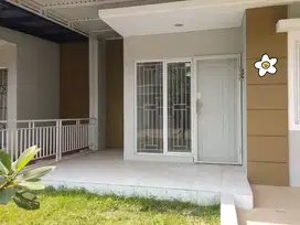 JUAL CEPAT Rumah di SERPONG LAGOON, Tangerang Selatan -  3 KT 2 KM