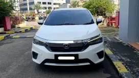 Honda city e sedan 2021 putih pajak panjang cash kredit bisa dibantu