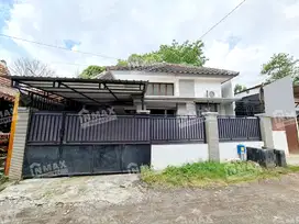 RUMAH SEWA JALAN DEWANDARU, 7 KAMAR,DEKAT KAMPUS UB, FULL FURNISHED