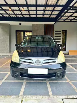 Grand Livina 2012 AT Hitam , siap pakai