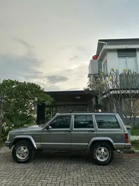 Jeep Cherokee 1996 Bensin