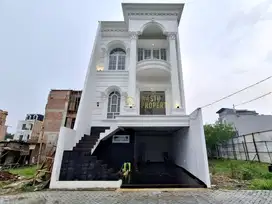 Rumah 3 Lantai di Jagakarsa Dekat ke Stasiun Lenteng Agung