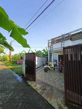 Rumah Luas dan Terawat Akses Dekat Tol Desari Sawangan