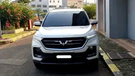 Km28rb wuling almaz exclusive turbo 7 seater 2022 putih sunroof