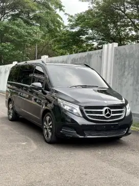 Mercedez Benz V220D 2017 TERMURAH CASH SIAP PAKAI