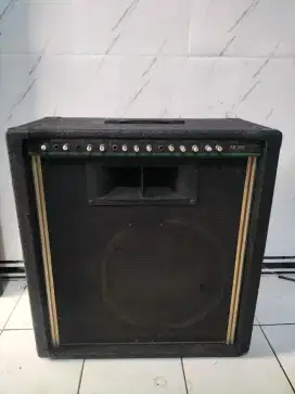 Ampli peavey KB300 keyboard kendang