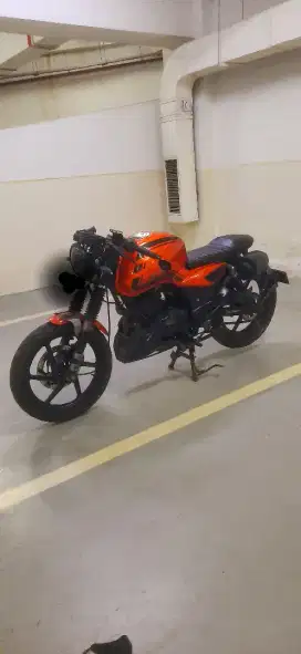 Pulsar 225cc Custom Bratcafe