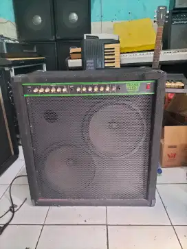 Ampli Bass/Drum elektrik
