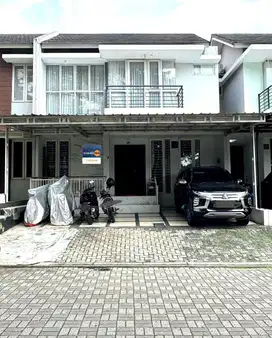 DIJUAL RUMAH FULL RENOVASI DENGAN VIEW DANAU DI CITRAGRAN CIBUBUR