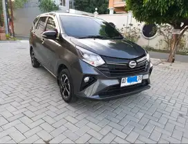 Daihatsu Sigra R MT 2022
