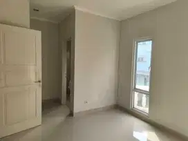RUMAH MONTANA ILLAGO GADING SERPONG RUMAH BAGUS MASIH PLASTIK