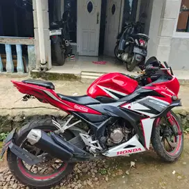 DIJUAL HONDA CBR 150R LED 2017
