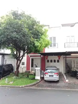 DISEWAKAN Rumah Siap Huni CLUSTER CRYSTAL Di Gading Serpong