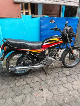 GL Max 2004 ORI/Standar Jarang ada