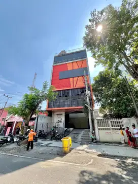 DIJUAL BANGUNAN GEDUNG KOMERSIAL AREA DIPONEGORO SURABAYA