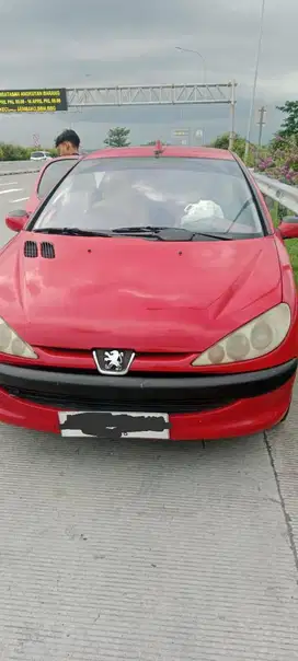 Peugeot 206 tahun 2001