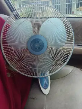 Di jual kipas anggin dinding besar murah aja