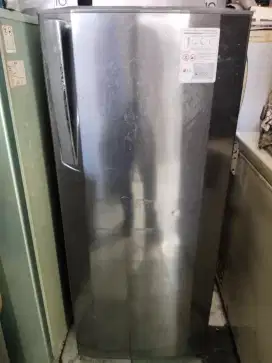 Freser LG 6rak kondisi normal dingin beku siap pakai