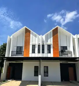 Rumah murah 5 menit ke sumarecon bekasi