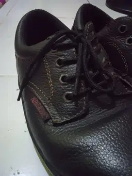 Jual sepatu safety uk.42
