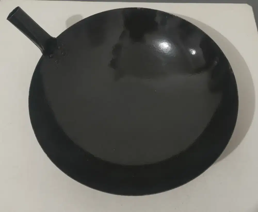 Wajan Hitam 38cm