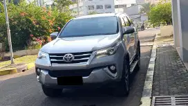 Km51rb toyota fortuner vrz diesel 2017 pakai 2018 silver doubledisk
