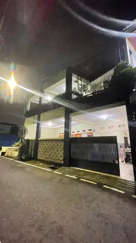 DIJUAL Rumah di Cibubur Luas Dan Strategis