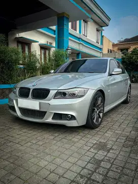 BMW 325i M-Edition limited 2011 (sunroof) - Unit Langka