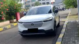 Honda hrv se sensing 2022 putih tangan pertama dari baru