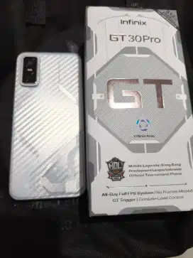 Infinix gt 30 pro Blade white 12/512