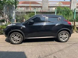 Nissan Juke CVT Matic Hitam Tahun 2013 Pribadi Head Unit Model Terbaru