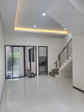 DIJUAL RUMAH BARU GRESS 2 LANTAI VILLA KALIJUDAN