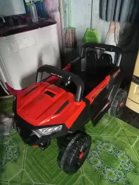 Mobil Kontrol dan pegas Untuk Anak-anak
