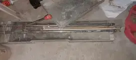 PEMOTONG KERAMIK PANJANG