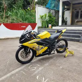 R15v3 mesin dijamin masih seger siap nongkrong