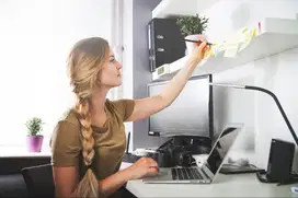 DIBUKA LOWONGAN PEKERJAAN ADMIN / ADMINISTRASI, membalas chat customer