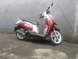 Scopy 2012 kmplit ,plat b jual bu