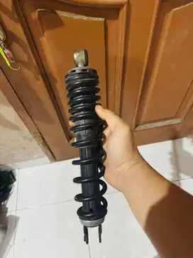 Shockbreaker ORIGINAL Bawaan Motor Beat Karbu 2011 Shock Per Belakang