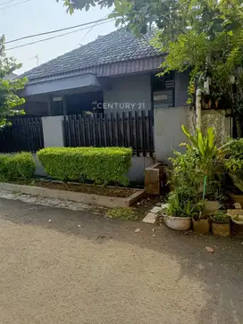 Rumah Luas 150 Tanah Luas Di Komplek Bukit Cirendeu Sc16732
