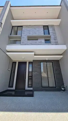 Dijual Rumah New Gress Minimalis Di Klampis Semolo Timur Surabaya