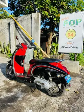 Scoopy 2013 hitam merah deva motor