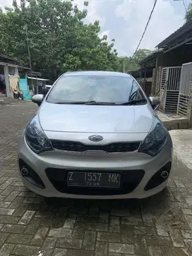 Kia rio se 2011 m/t 6speed