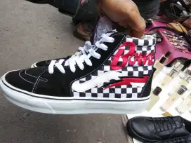 Jual sepatu Vans original seri David Bowie ukuran 42, baru