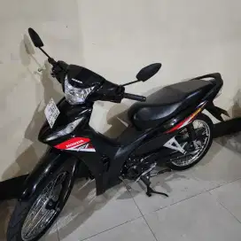 Dp100rb  Revo fit 2023 injeksi hitam gbm bisa tunai atau kredit