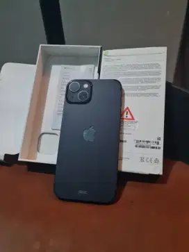 Iphone 13 128gb fullset garansi Resmi like new BH 100 pakai 2 minggu