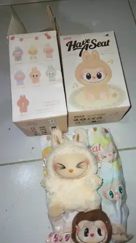 Labubu masih segel dan buka segel