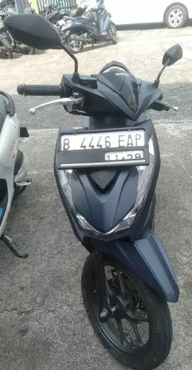 Honda Beat PGMFI Fuel Injection Kunci kontak 2 Mesin halus Body mulus.